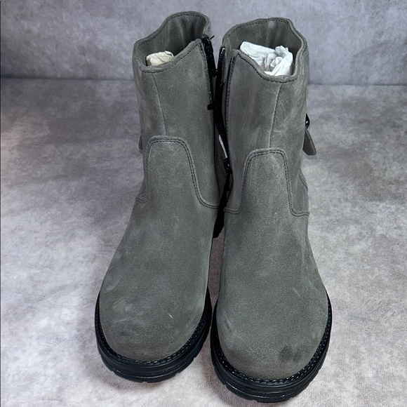 NWOT La Canadienne Gavan US 6 1/2 Gray Suede Waterproof Ankle Boot - Picture 5 of 12